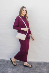 SF Classic Crossbody Bag (LATTE)
